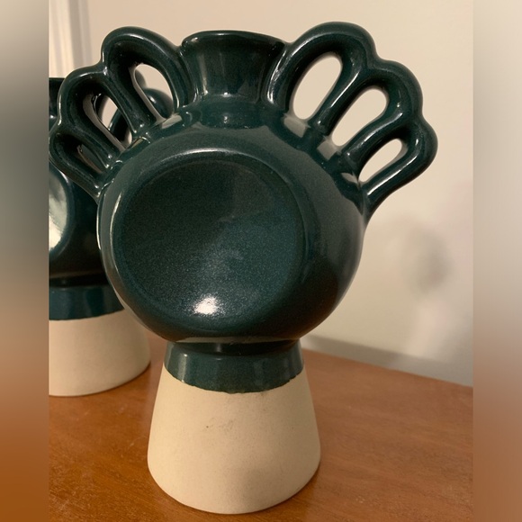 Anthropologie midcentury modern peacock vases, glossy green and matte beige (2) - Picture 5 of 8